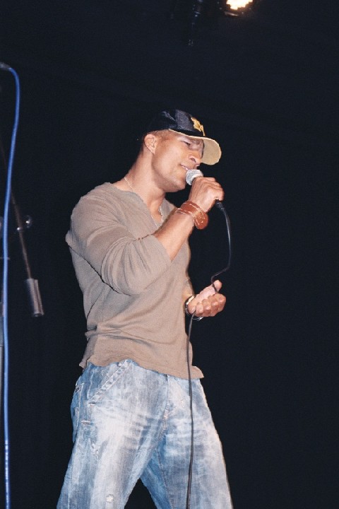 solistes050 * 640 x 480 * (47KB)